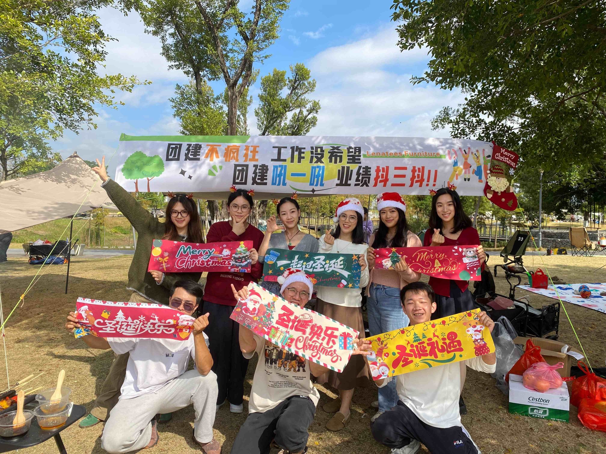 Ngrayakake Musim Natal Bebarengan Saka Furnitur Norler Ngrayakake Musim Natal Bebarengan Saka Furnitur Norler