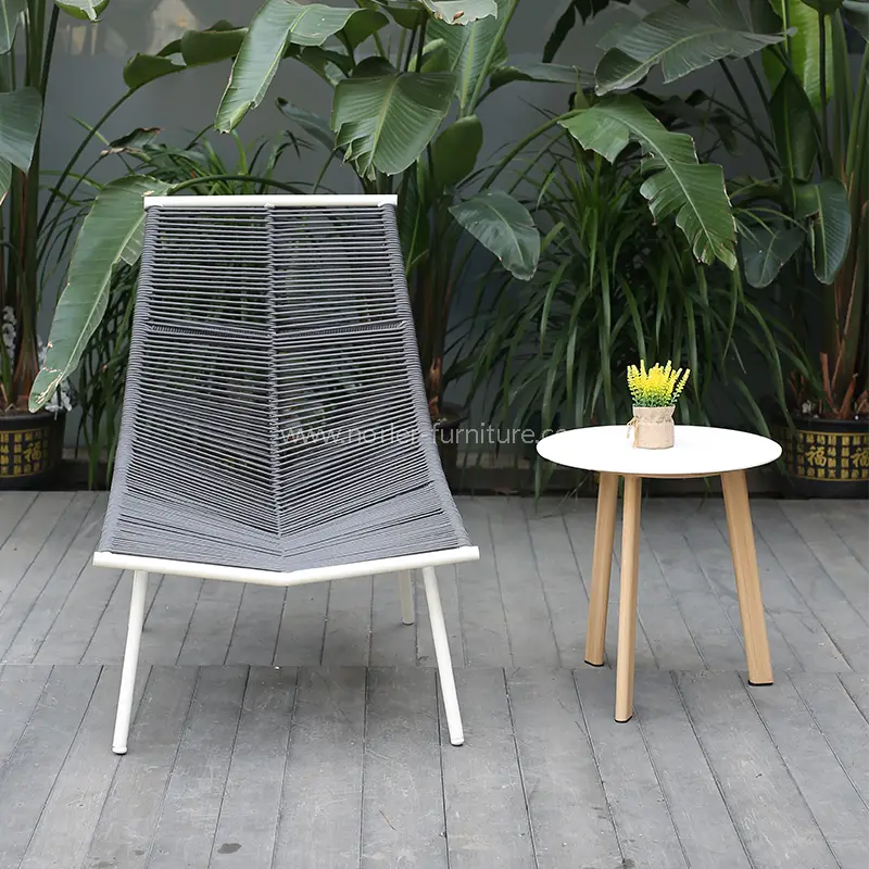 Loteng ruangan luang aluminium tenolong kursi