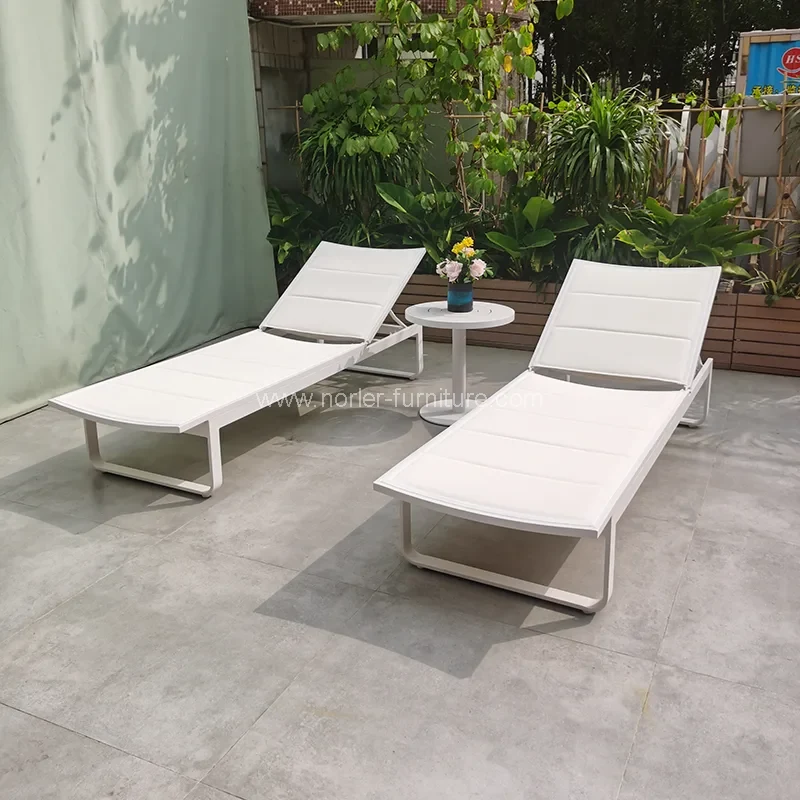 Lounger Srengenge Ruangan Lounger