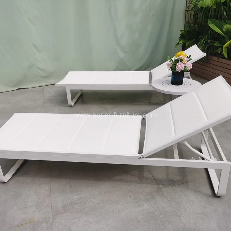 Lounger Srengenge Ruangan Lounger