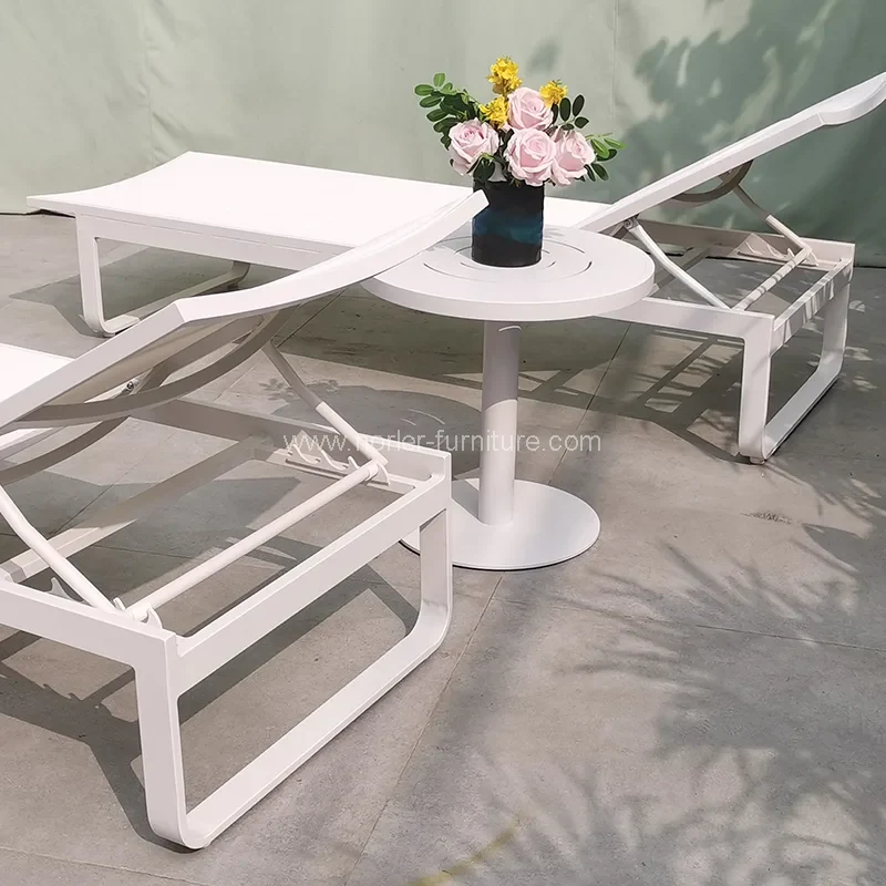 Lounger Srengenge Ruangan Lounger