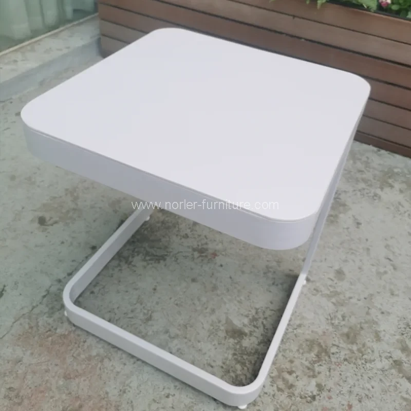 Lounger Srengenge Ruangan Lounger