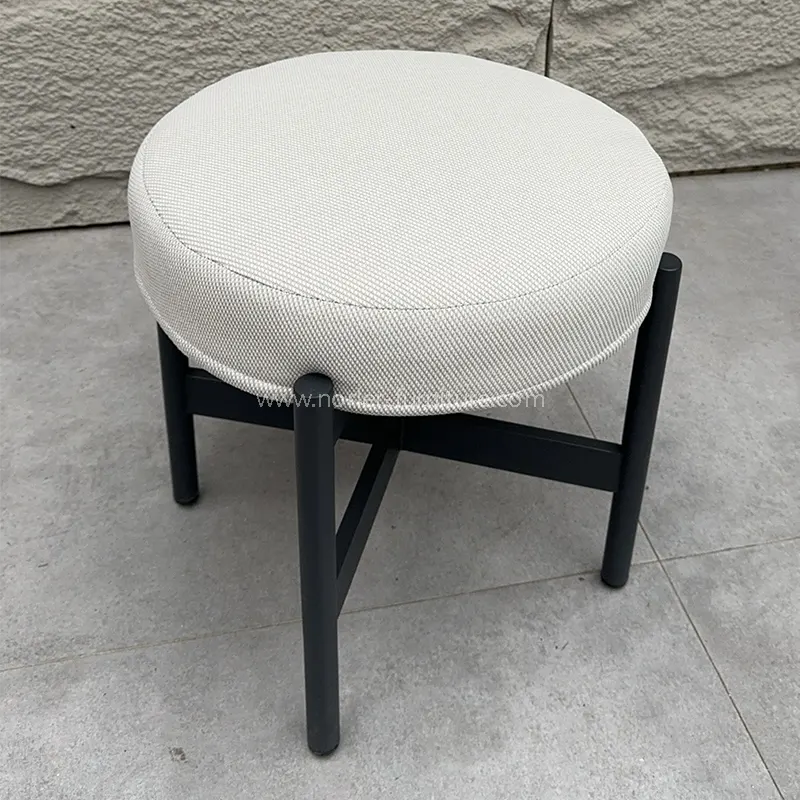 Balkon meja meja kothak ruangan